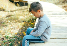 Anksioznost često počinje s ova četiri problema iz djetinjstva – 9 od 10 roditelja ovo svakodnevno radi svojoj djeci