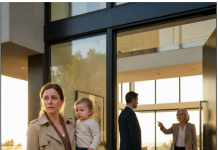 Izbacili su me s detetom i kesom za smeće — ali nisu znali šta sledi