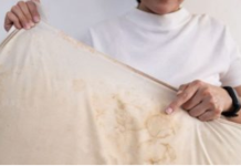 Žute mrlje na jastuku nestaju uz ovaj trik: Hemijski inženjer otkriva kako da ih se jednostavno rešite