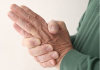 Trnjenje ruku i prstiju: Evo zašto se to javlja i kako se liječi