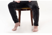 Šta znači ako osoba stalno ‘CUPKA’ nogom, prema psihologiji?