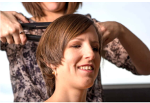 AKO IMATE 50+: Ova frizura vas nemilosrdno postarava – posebno broj 4!