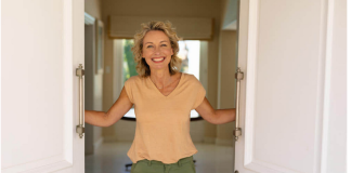 7 stvari koje ne biste trebali raditi kada idete nekome u goste – mnogo je nekulturno i neprimjereno