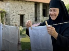 U manastiru peru veš samo na ovaj način: Miriše divno danima, a evo šta koriste umjesto omekšivača