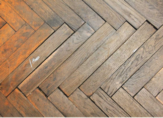 Tehnika od 3 minuta za obnovu izgrebanog parketa: Trebaju vam samo 2 stvari iz kupatila