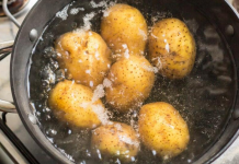 Greška koju svi pravimo kad kuhamo krompir: Zbog ovoga gubi ukus i raspada se