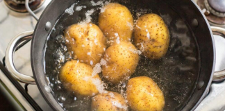 Greška koju svi pravimo kad kuhamo krompir: Zbog ovoga gubi ukus i raspada se