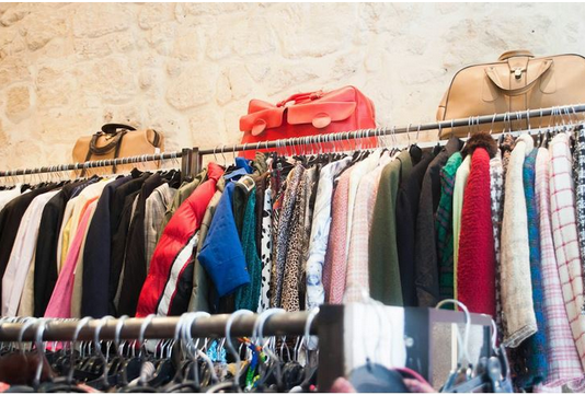 Boje koje podmlađuju: Kako odabrati nijanse koje osvežavaju izgled posle 50