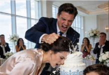 Gurnuo joj je lice u tortu – nije znao ko je ona zapravo