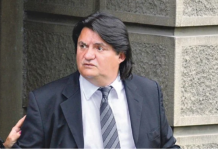 INFORMACIJE O MUŽU ZORICE BRUNCLIK IZBEZUMILE JAVNOST! Pogledajte u čijem zagrljaju su ga sinoć uhvatili!!Javnost šokirana baš sad kad je Zorica bolesna!!!!