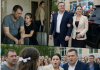 Žena je podnijela zahtjev za razvod petog dana nakon dijagnoze. Onkologija. „Ne namjeravam trošiti mladost na čovjeka koji umire“, rekla je i otišla. Vozio sam kćerku u školu između terapija i infuzija. Tri godine kasnije pojavila se na maturi pod ruku s novim mužem. Novi terenac, osmijeh od uha do uha. Ali ono što je moja kćerka tada uradila… 😲😲😲